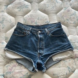 Urban outfitters Levi’s shorts